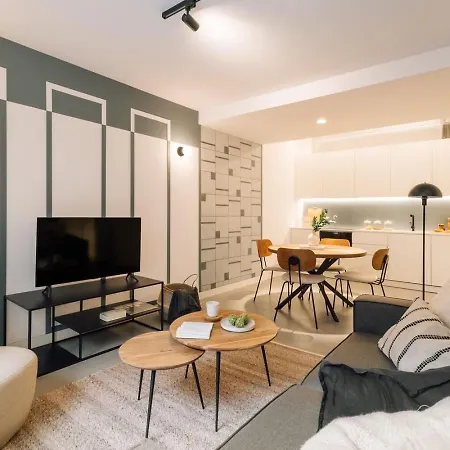 Alvor - 2 Bedrooms And Terrace In Santo Antonio 리스본