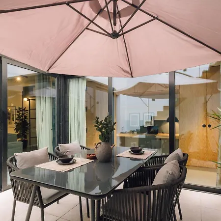 Apartment Alvor - 2 Bedrooms And Terrace In Santo Antonio Lisbon
